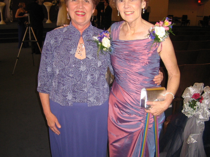 Mom 2454
