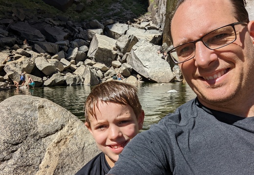 PXL 20221004 200018672