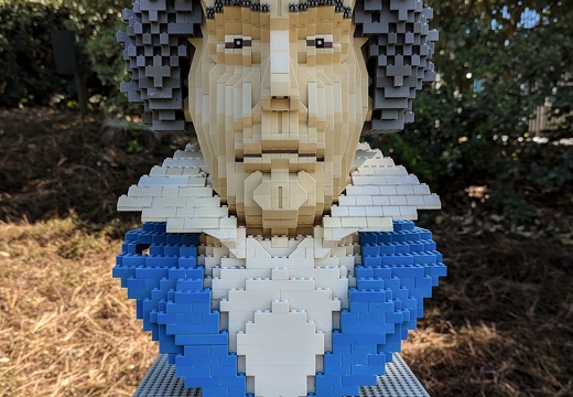 PXL 20230317 223121244