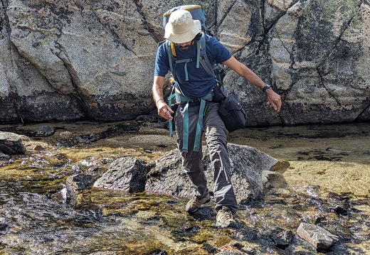 PXL 20231104 190319317 