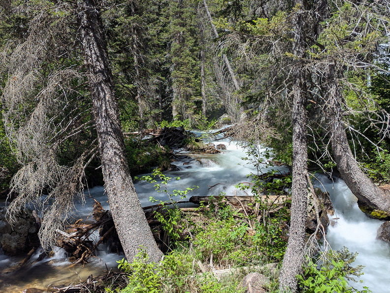 PXL 20250620 173344405.LONG EXPOSURE-01.COVER