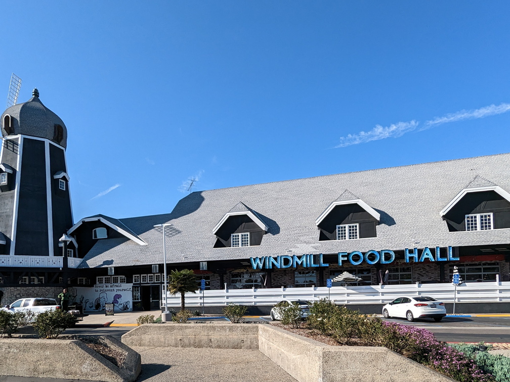 PXL 20230317 233012055